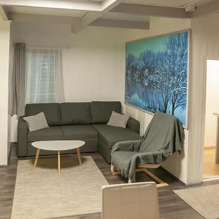 Bed and Breakfast Tiszavirag Panzio Es Ueduelokoezpont Tiszafüred