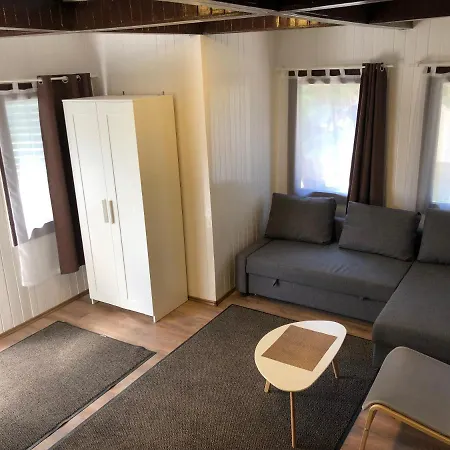 Tiszavirag Panzio Es Ueduelokoezpont Tiszafüred