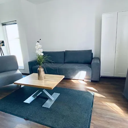 Tiszavirag Panzio Es Ueduelokoezpont