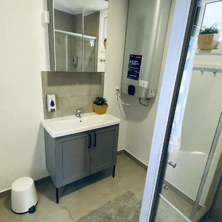 Oda ve Kahvaltı Tiszavirag Panzio Es Ueduelokoezpont