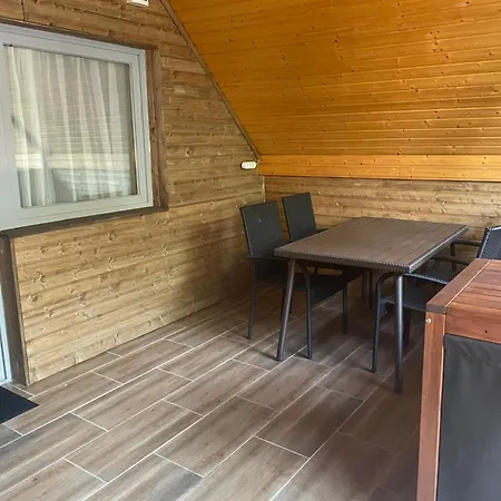 Tiszavirag Panzio Es Ueduelokoezpont Tiszafüred