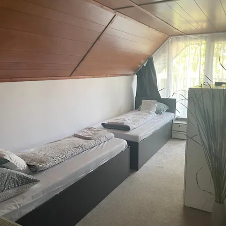 Bed and Breakfast Tiszavirag Panzio Es Ueduelokoezpont Tiszafüred